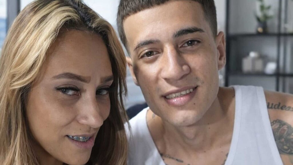 AdanEvacouple