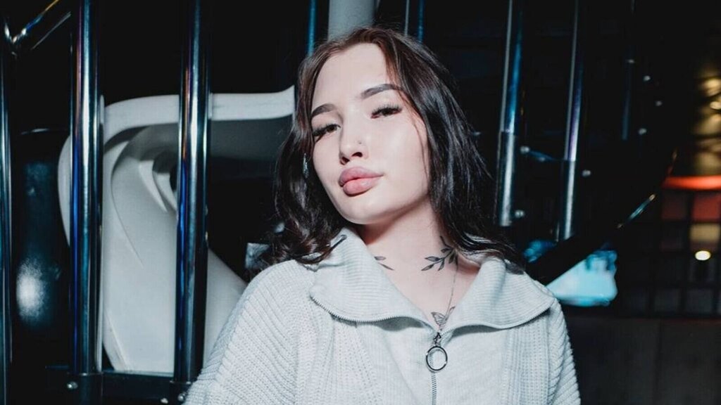 MiaSnaw