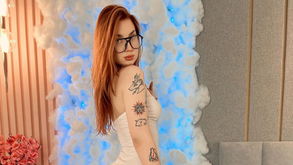 KristyMax