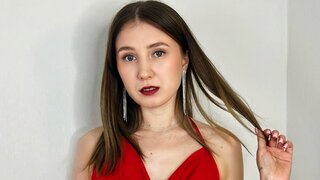 ArinaHolter